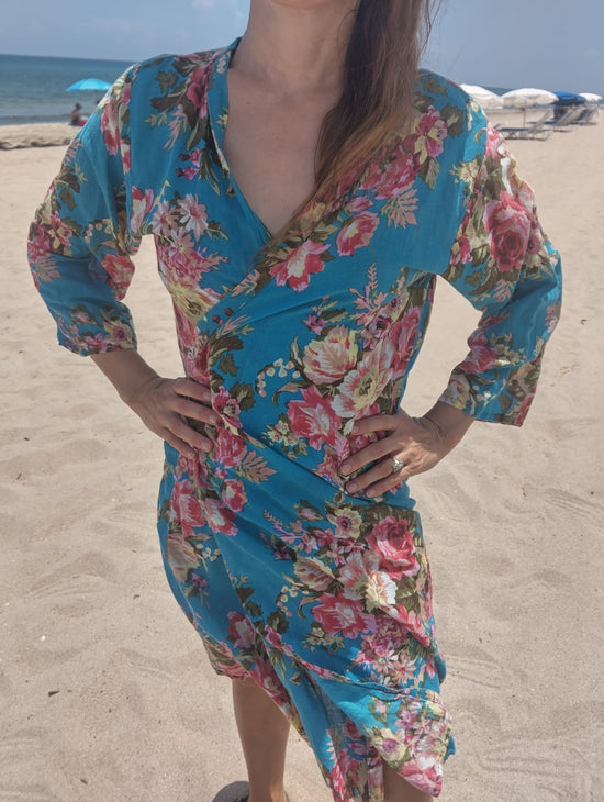 Vintage Cabbage Rose Floral Cotton Robe | Lightweight Boho Kimono Beach Cover-Up Vintage Cabbage Rose Floral Cotton Robe | Lightweight Boho Kimono Beach Cover-Up