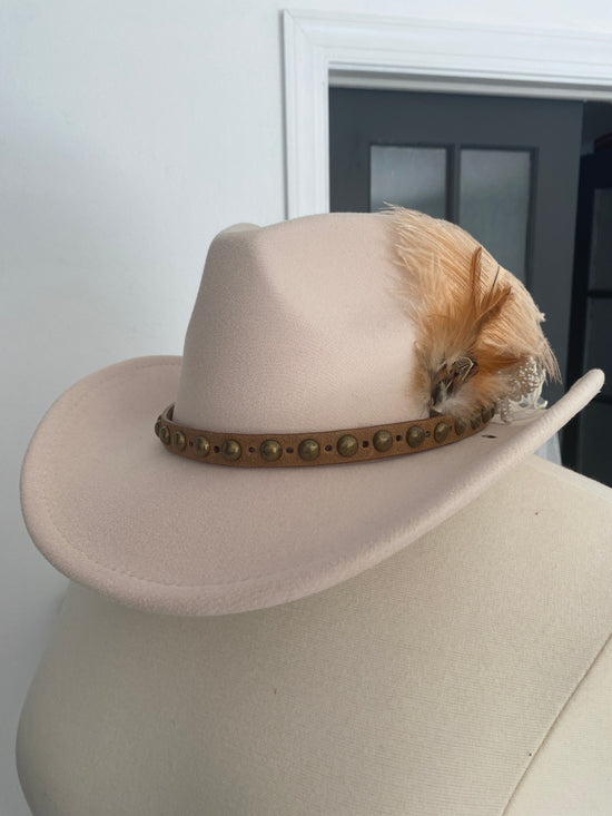 Cowgirl Wedding/ Bachelorette Party Cowgirl Hat: Vintage Veil & Feathers