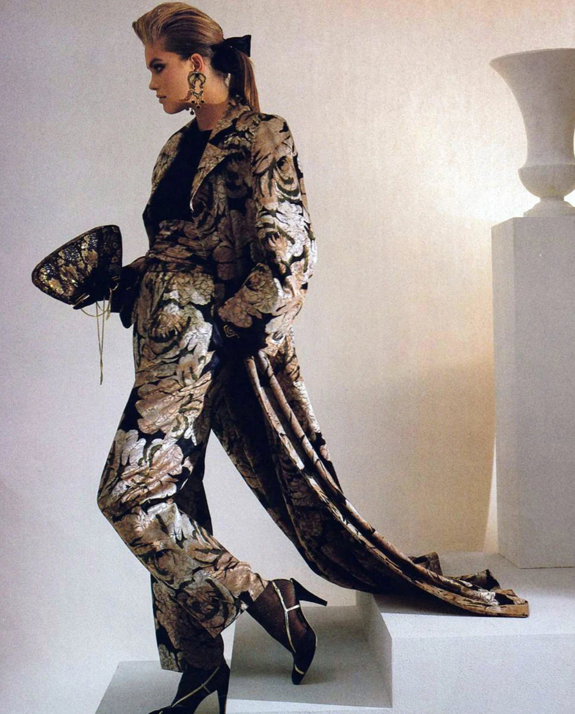 Bill Blass 1980s Silk Paisley Coat – Worn by Iman on the Runway
