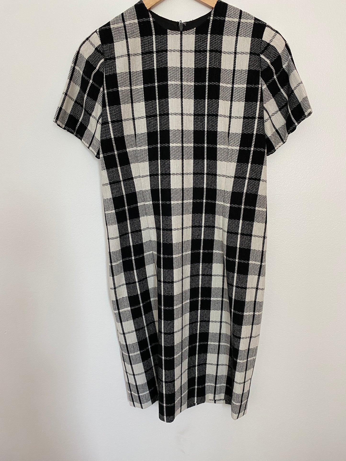 Black Checkered 80s Suit, Bust 38”