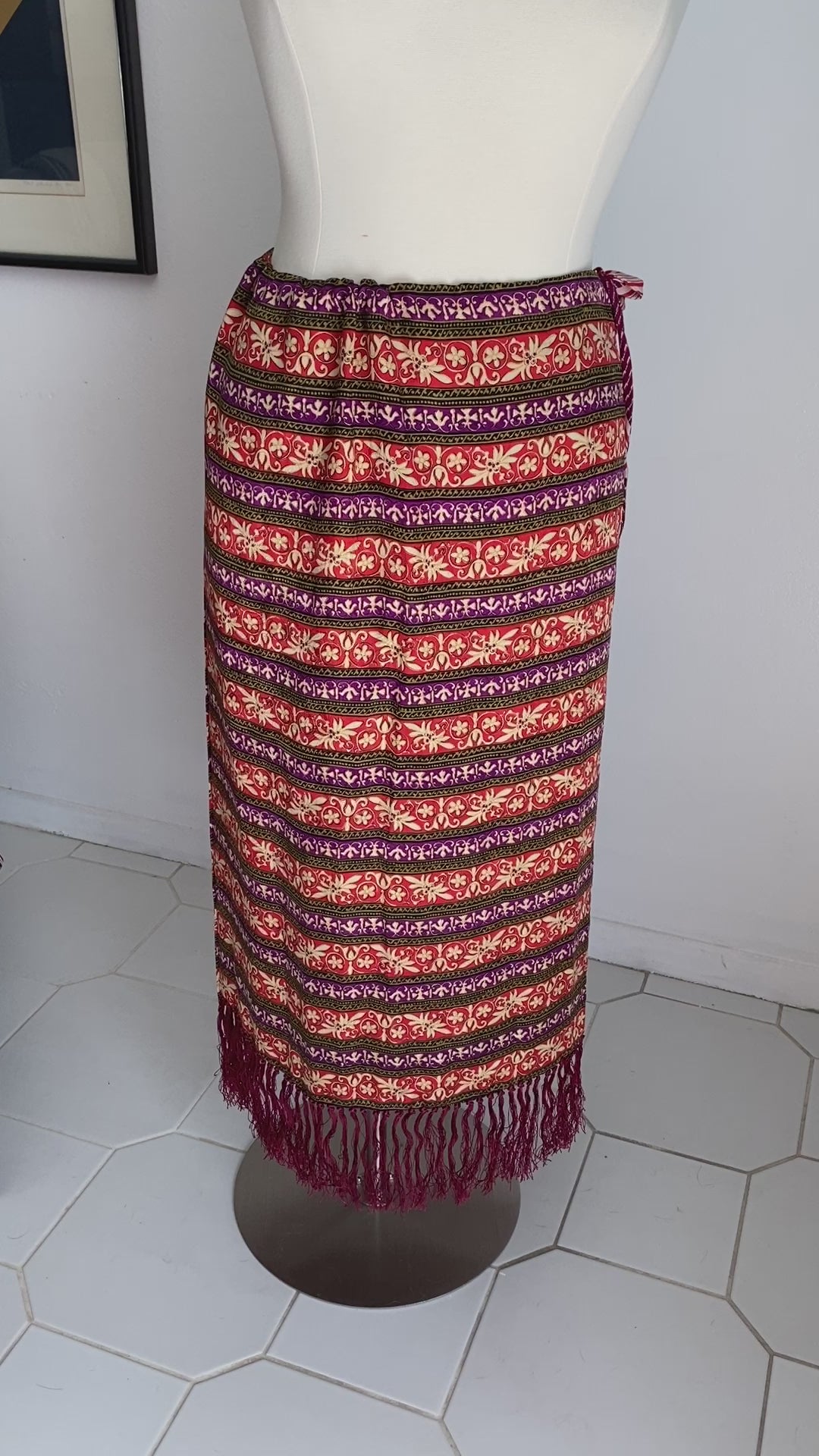 Load and play video in Gallery viewer, Custom silk sarong w fringe
