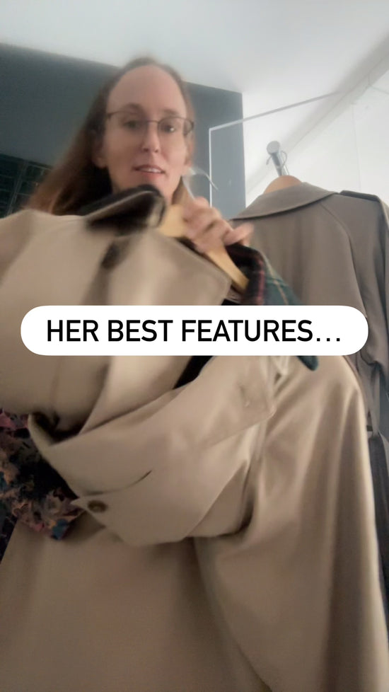 Load and play video in Gallery viewer, Vintage Bill Blass Plaid-Lined Trench Coat
