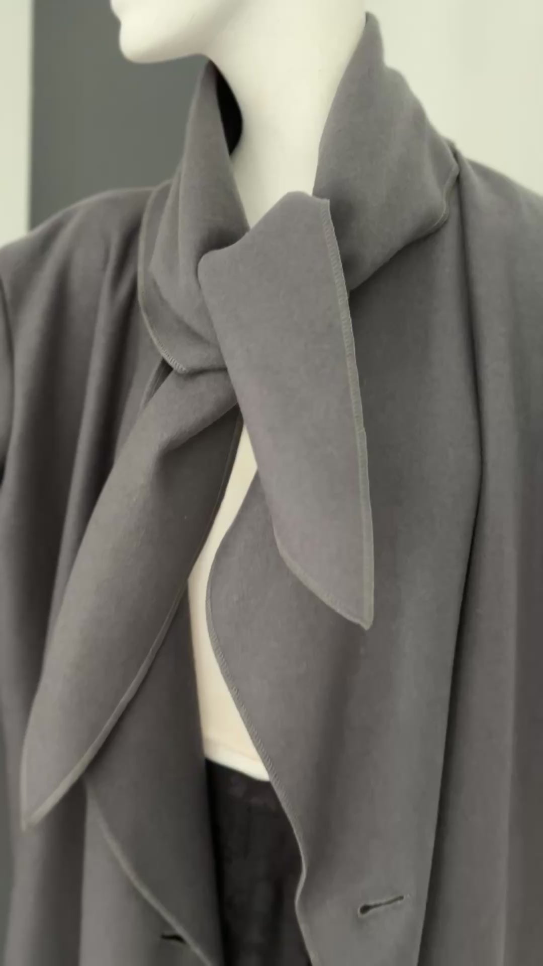 Load and play video in Gallery viewer, Grey Y2K Yeohlee Coat – Archive Sample, Tie-Front

