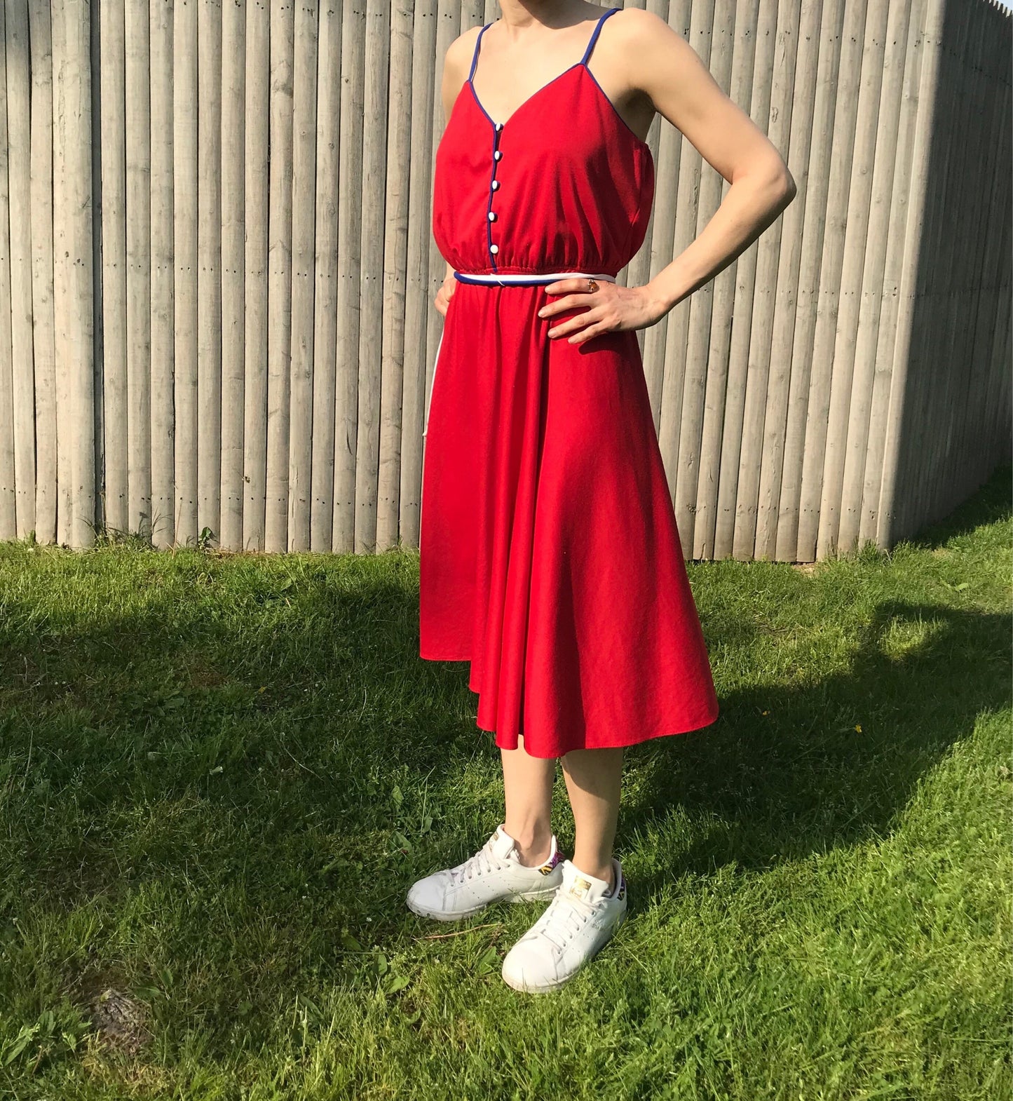 SALE Adorable Red 70s Dress w Bright Blue Piping and Matching  Blazer, Size M