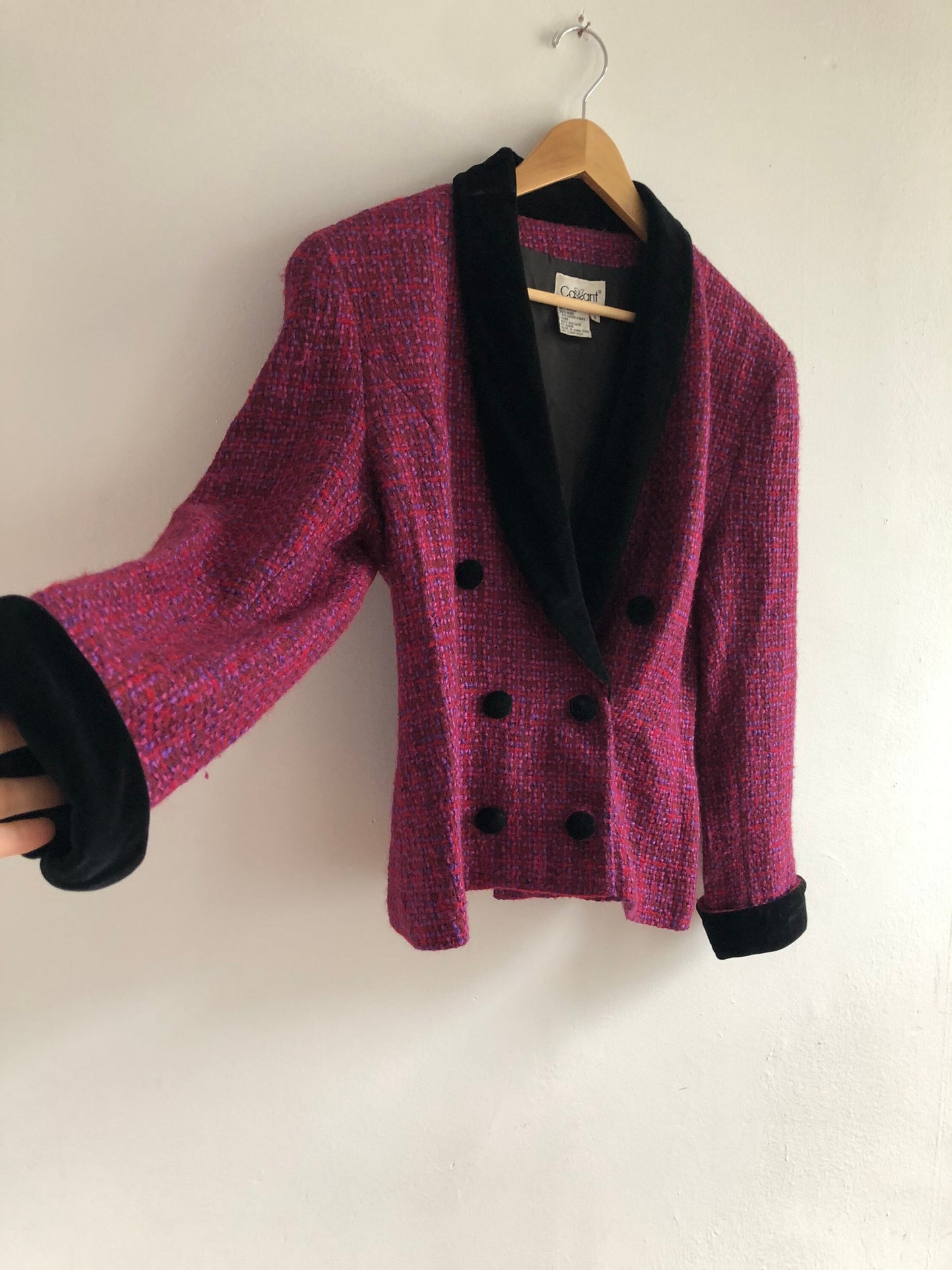CLUELESS Cassant wool blend blazer with velvet trim, size medium