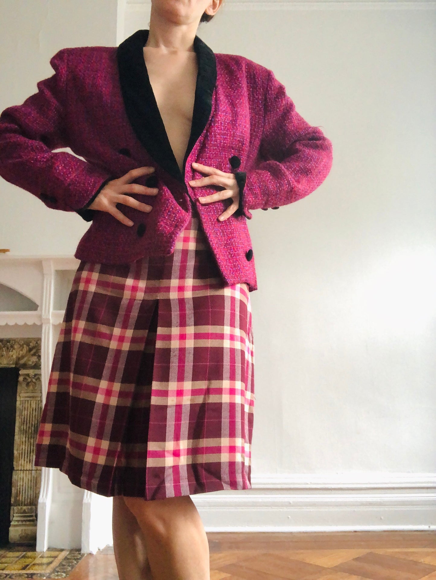 CLUELESS Cassant wool blend blazer with velvet trim, size medium