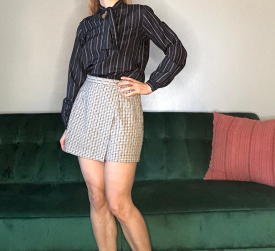 SALE 1970s Jones New York Black Striped Tie Front Top, Size Small